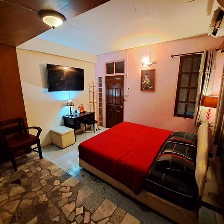 Cafe De Baan Raow Hotel Bangkok Bagian luar foto