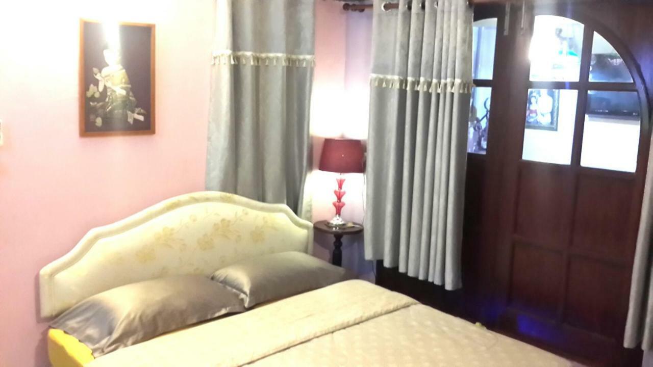 Cafe De Baan Raow Hotel Bangkok Bagian luar foto